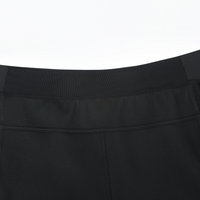 Your comfy & stretchy To-Go Shorts "Claude" with two deep side pockets with zipper. With the two different kind of stretch fabric you will feel the comfiness while running or doing your squats in the gym.