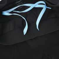 Your comfy & stretchy To-Go Shorts "Claude" with two deep side pockets with zipper. With the two different kind of stretch fabric you will feel the comfiness while running or doing your squats in the gym.