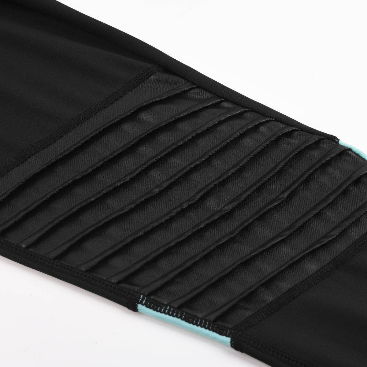 Your workout legging "Femke" with faux leather scrunches DETAILS ON KNEE- 3F activewear
