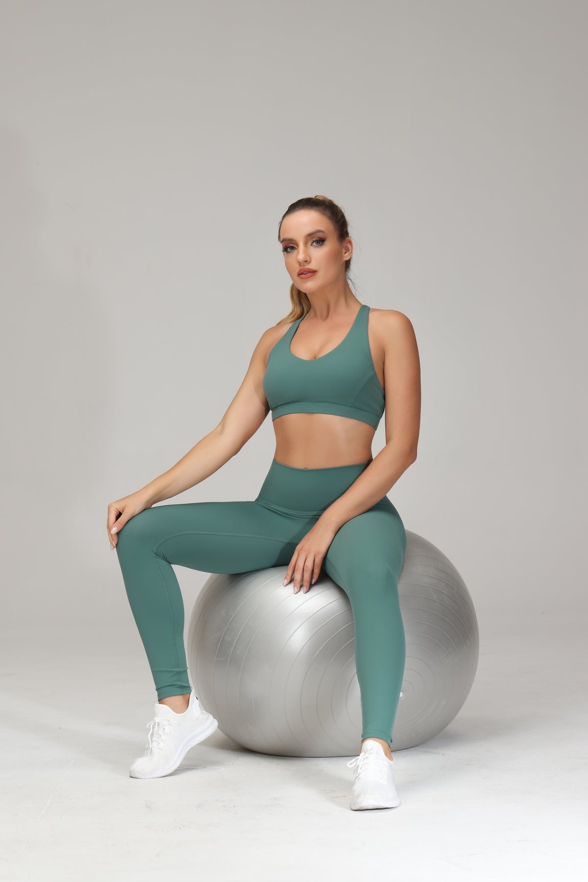 3F activewear bamboo made women's sportsbra  Sally for gym, yoga